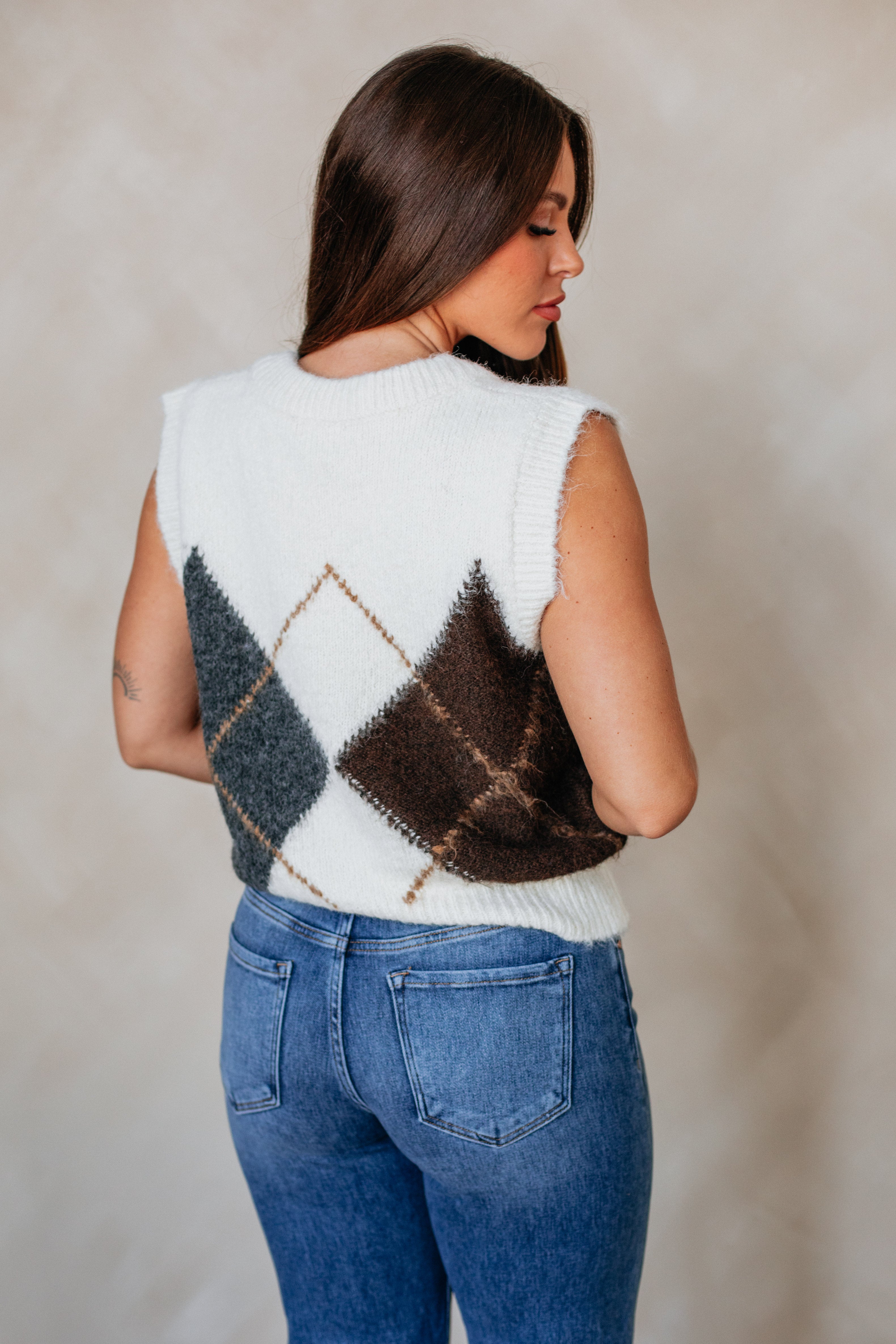 Kaelan Sweater Vest - Image 5